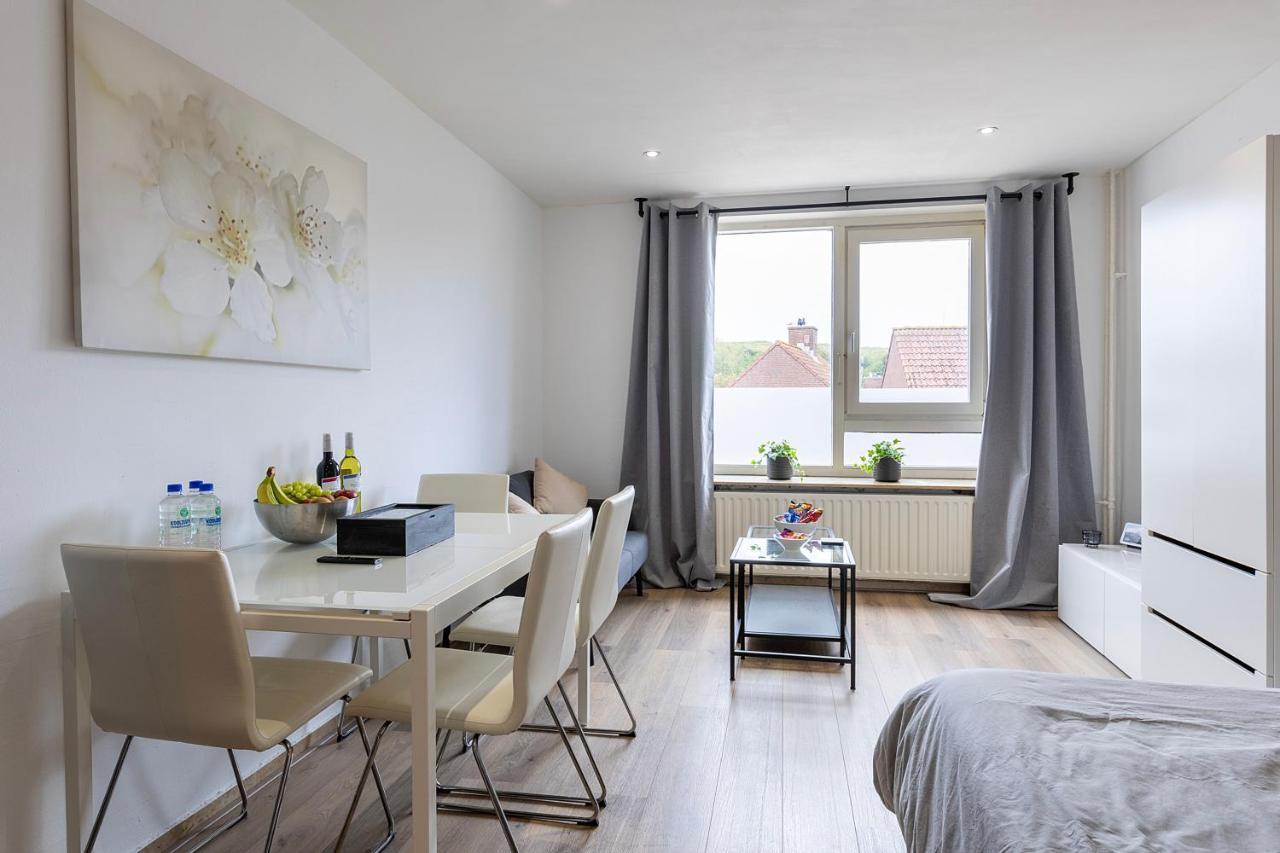 Sunny - Only 5-min Walk To Sea & Dunes Apartment Wijk aan Zee