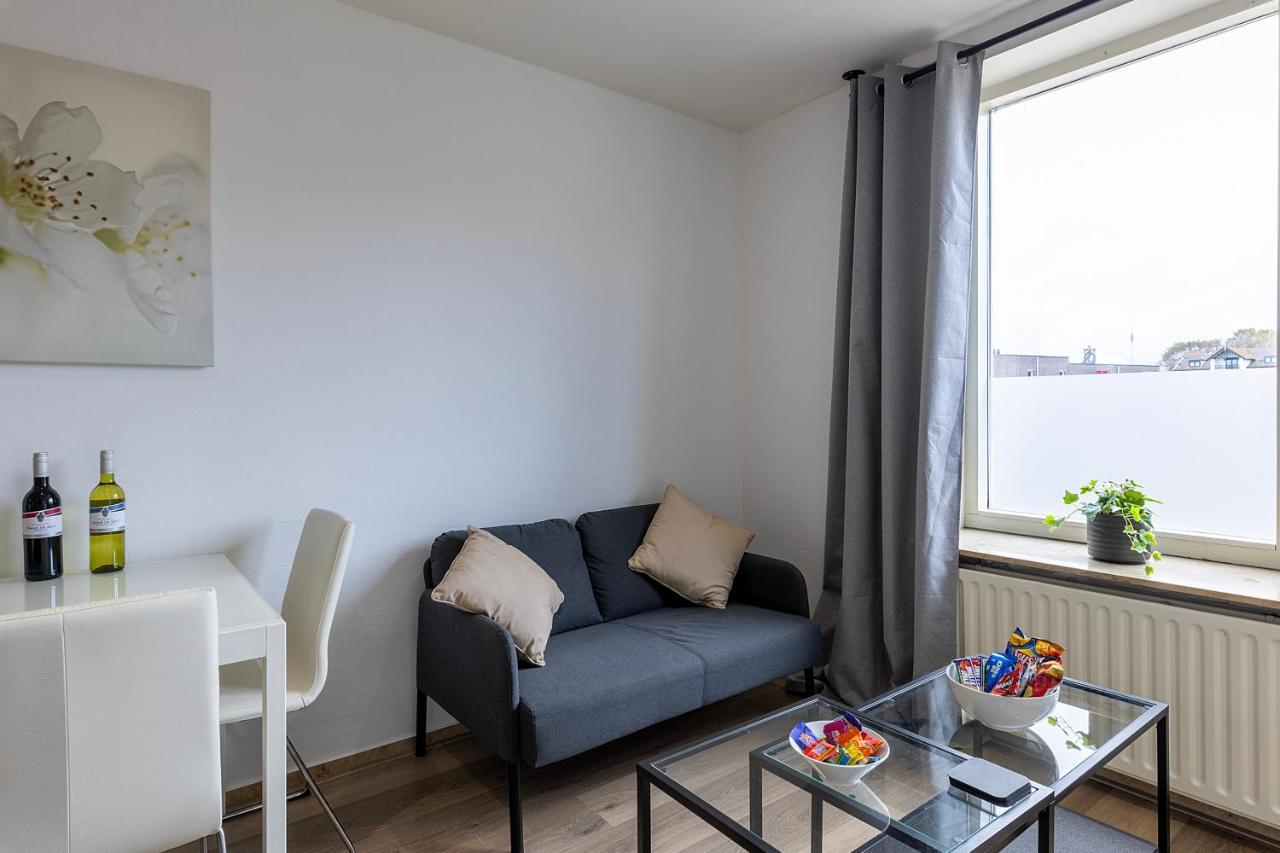 Sunny - Only 5-min Walk To Sea & Dunes Apartment